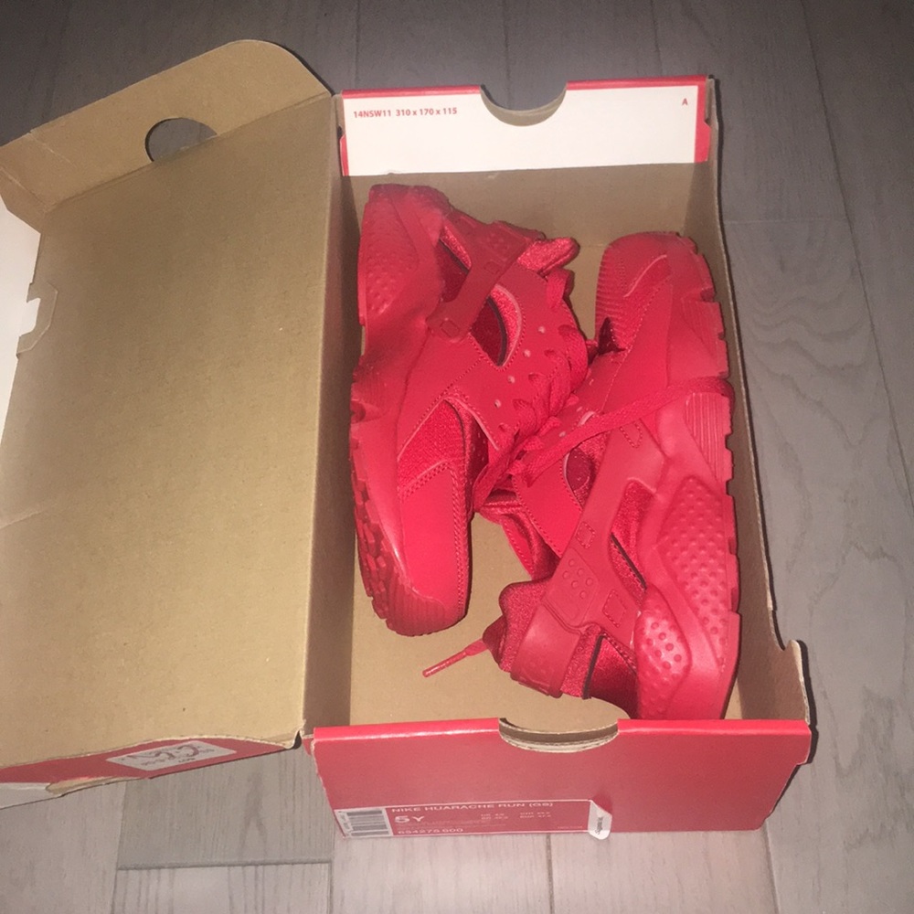 Nike Red huaraches size FIVE